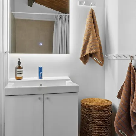 Cozy With Wood-fired Tub And Sauna * Rødby