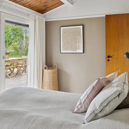 Cozy With Wood-fired Tub And Sauna * Rødby